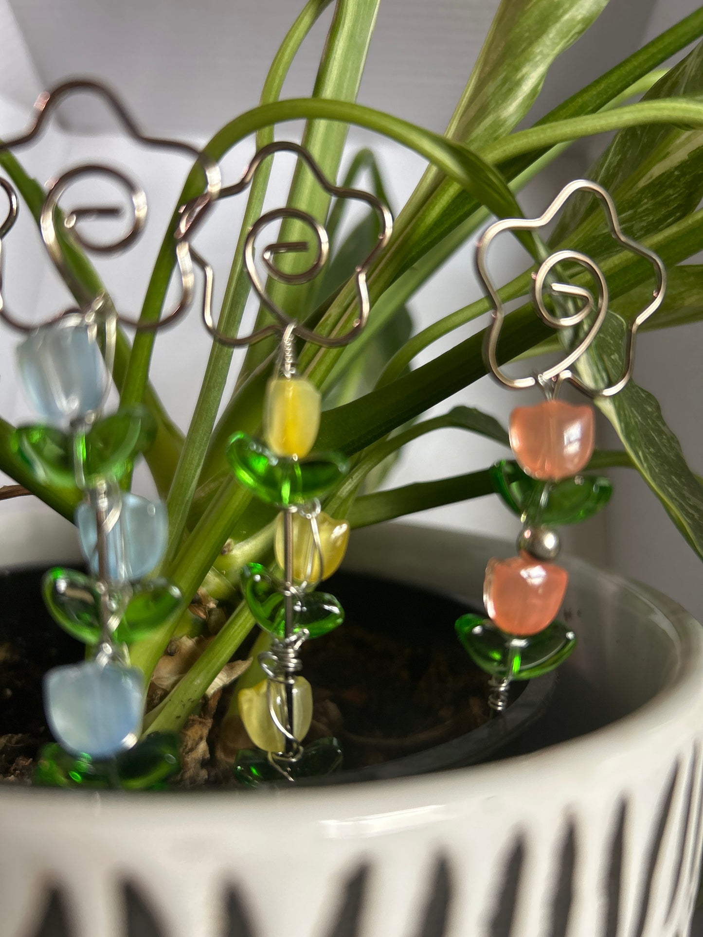 Tulip Plant Jewelry Stake