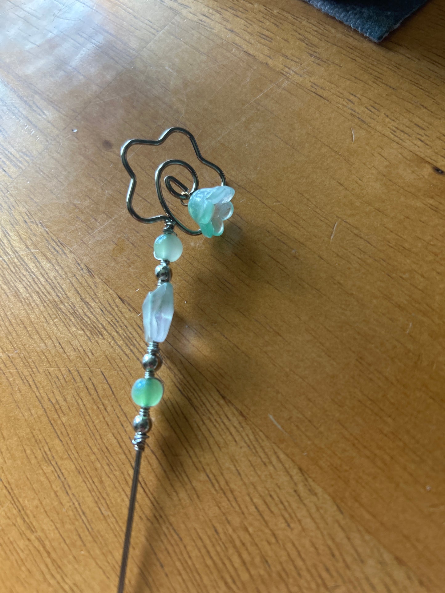 Dancing Flower & Butterfly Plant Jewelry β Decorative Plant Stake