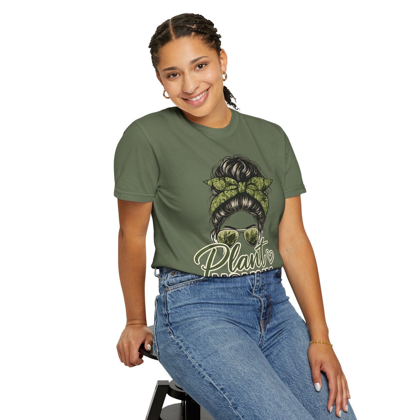 Plant Mommy T-Shirt | Plant Mom Graphic Tee, Green Botanical Design