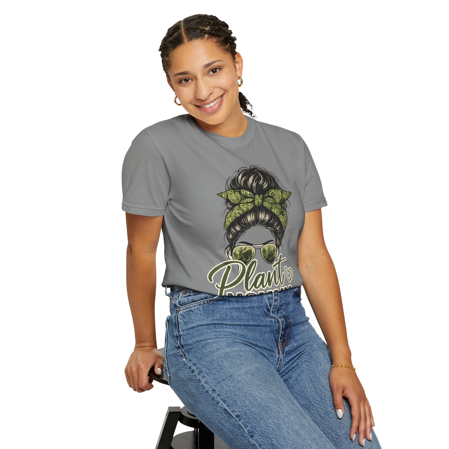 Plant Mommy T-Shirt | Plant Mom Graphic Tee, Green Botanical Design