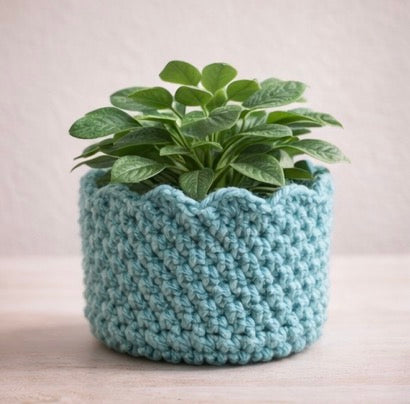 Plant Cozy Sweater™ – Hand-Crocheted Textured Pot Cover