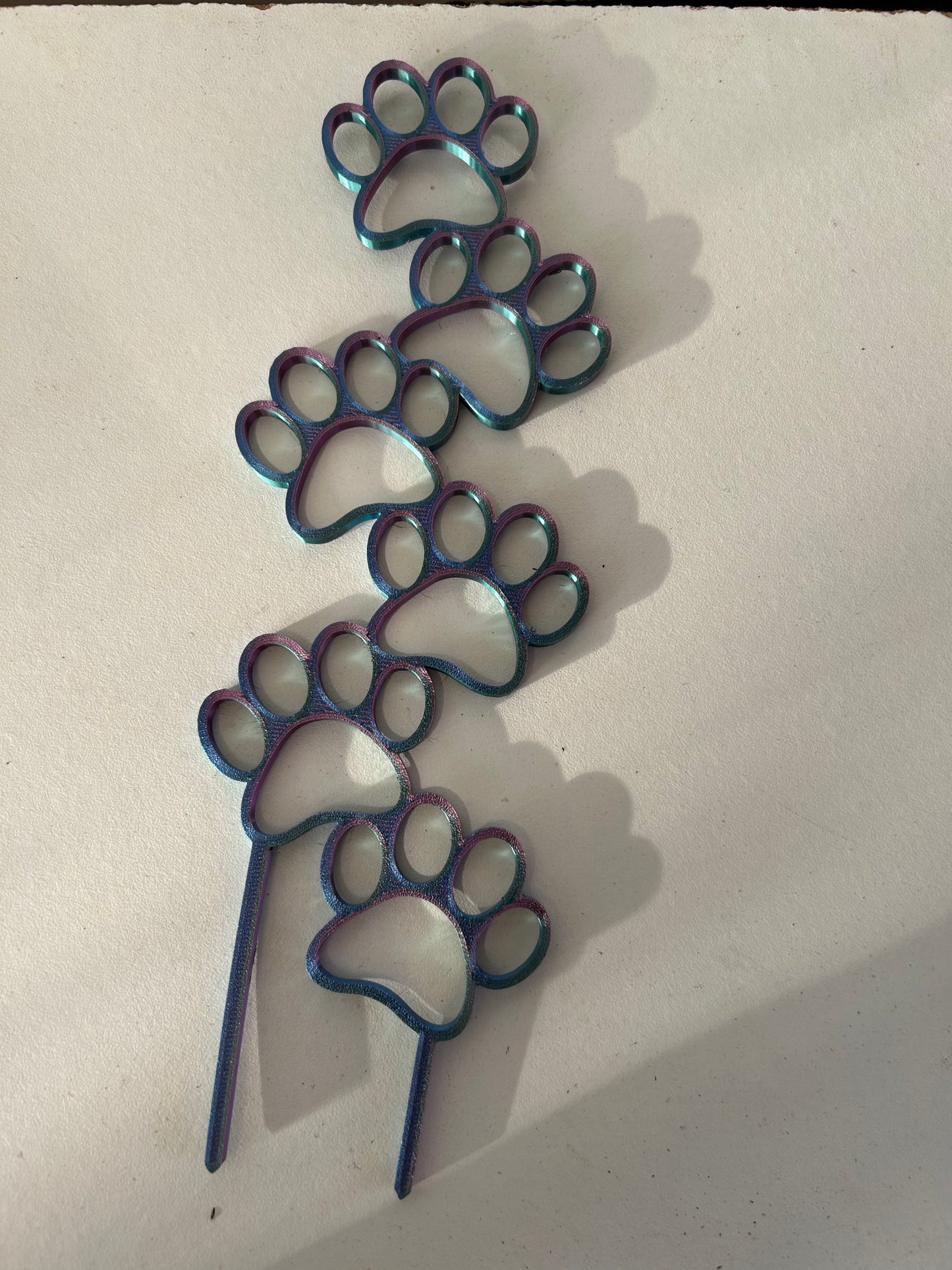 Paw Print Trellis — Iridescent Blue & Purple 🐾
