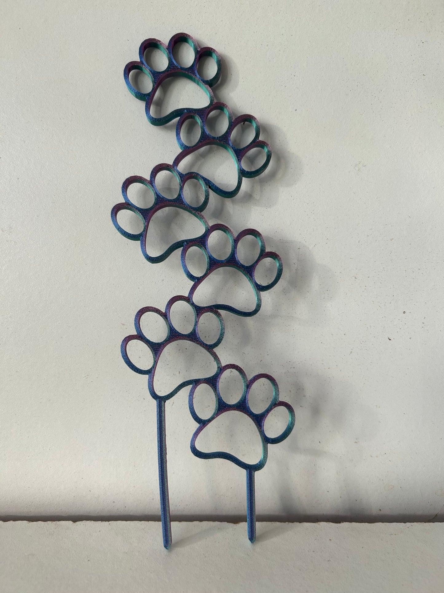 Paw Print Trellis — Iridescent Blue & Purple 🐾