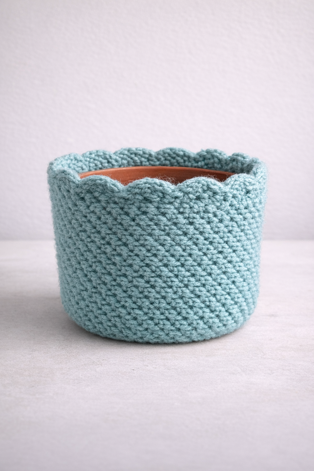Plant Cozy Sweater™ – Hand-Crocheted Textured Pot Cover