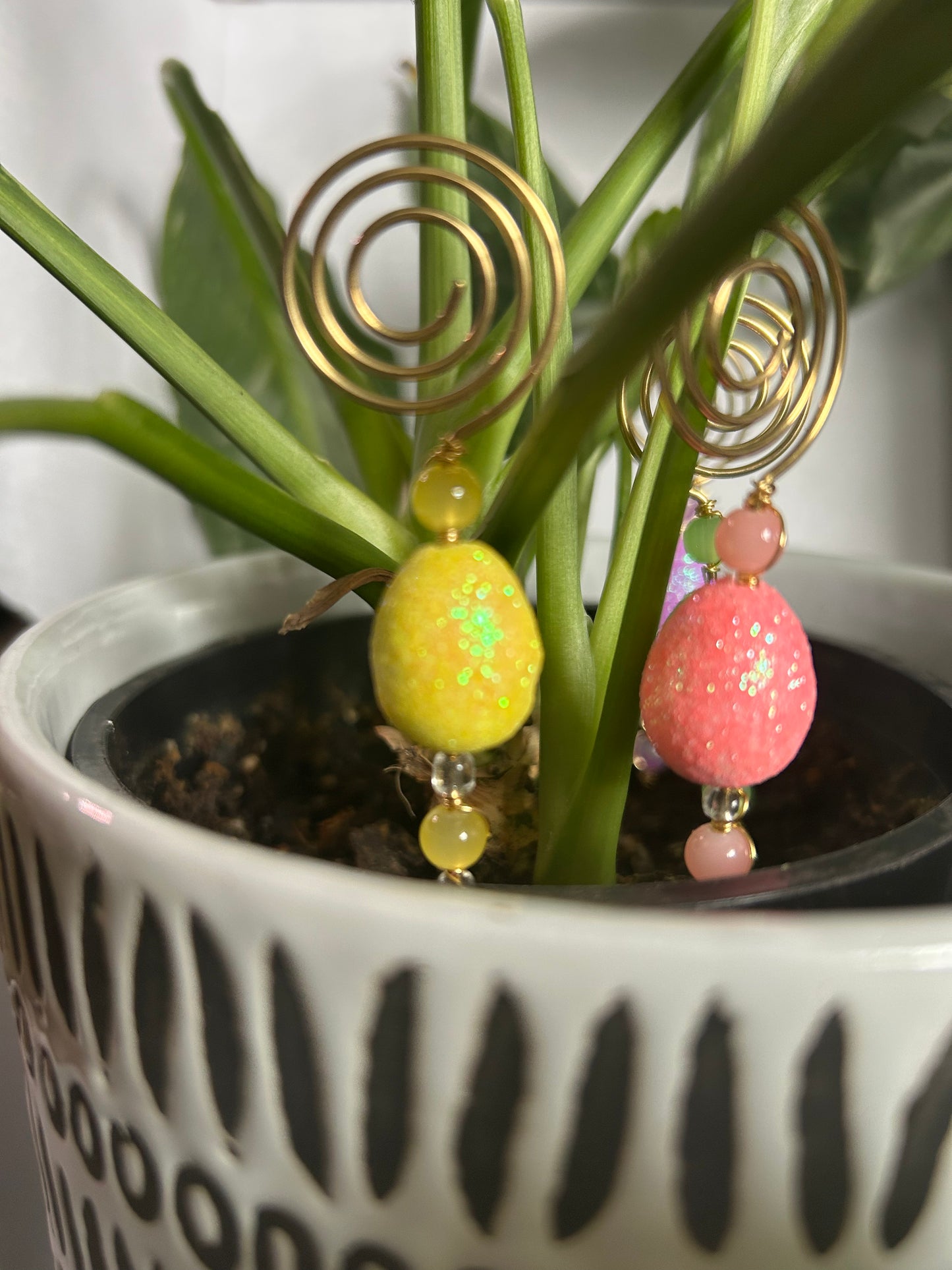 Handcrafted Egg Small Plant Jewelry Stakes (Gold)