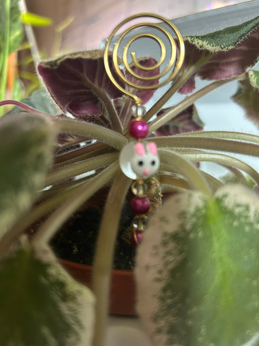 Bunny Plant Jewelry Stake