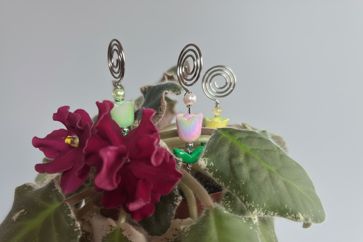 Iridescent Tulip Plant Jewelry Stake