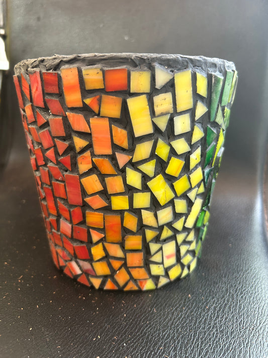 🌈 Rainbow Mosaic Planter