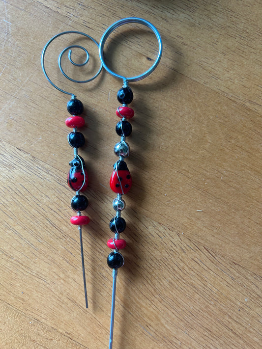 🐞 Ladybug Plant Jewelry Set– Decorative Plant Stake